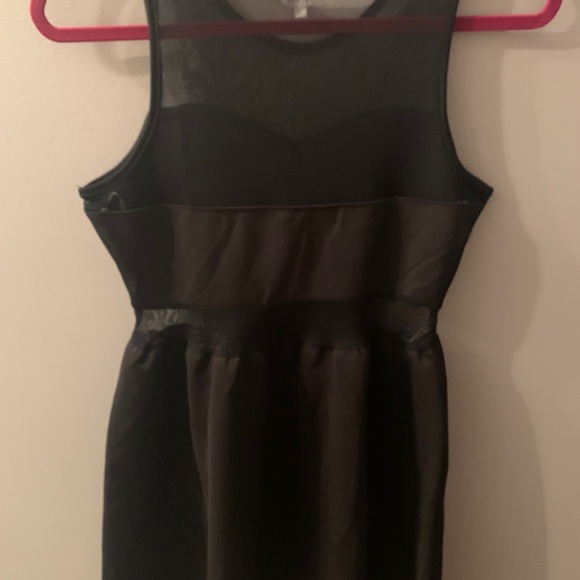 BLACK DRESS - Picture 4 of 4